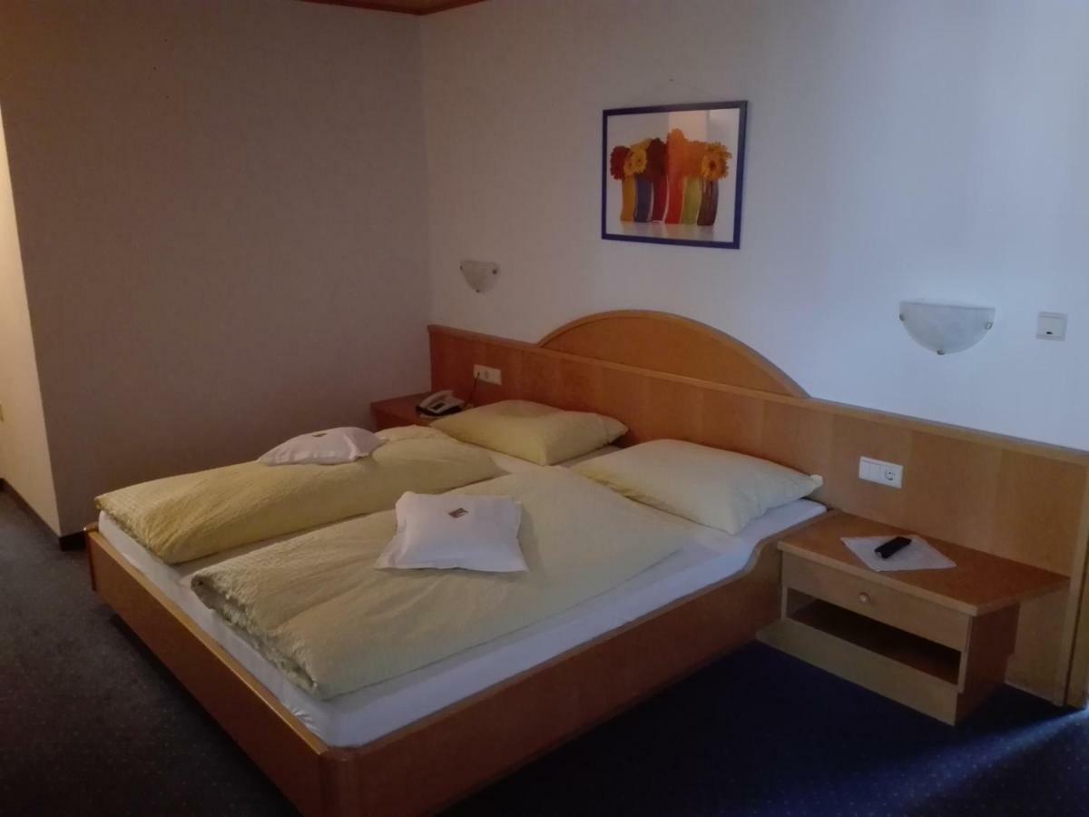 Hotel Haselried Tirolo Esterno foto